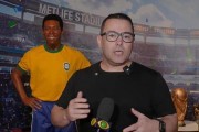 爱游戏体育官方网站-贝利雕像亮相里约，纪念2026世界杯